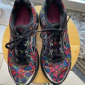 EUC Brooks running shoes